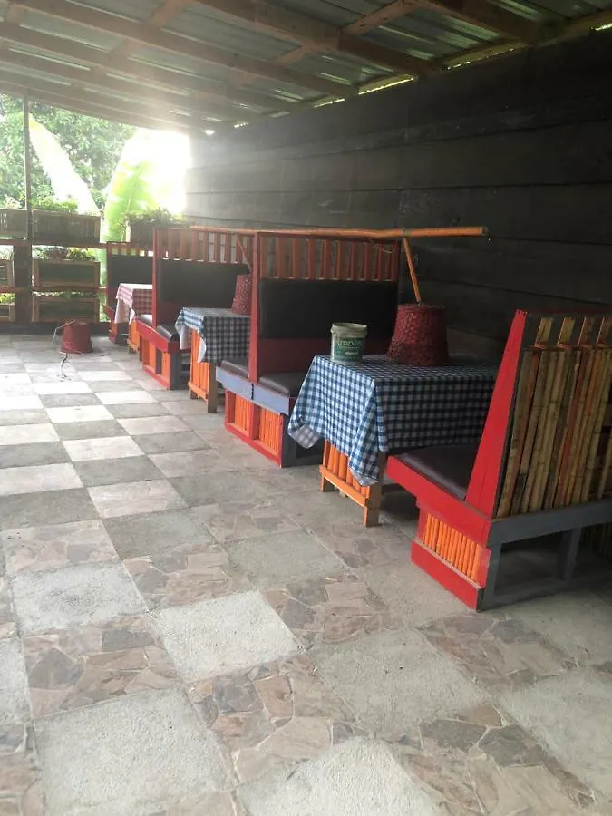 ** Economy hotel Turin Vue La Montagne Lodge Fermathe Haiti